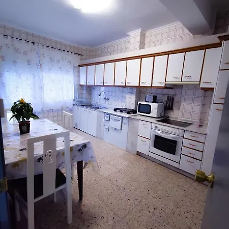 Lägenhet Vivienda Turistica Mou *